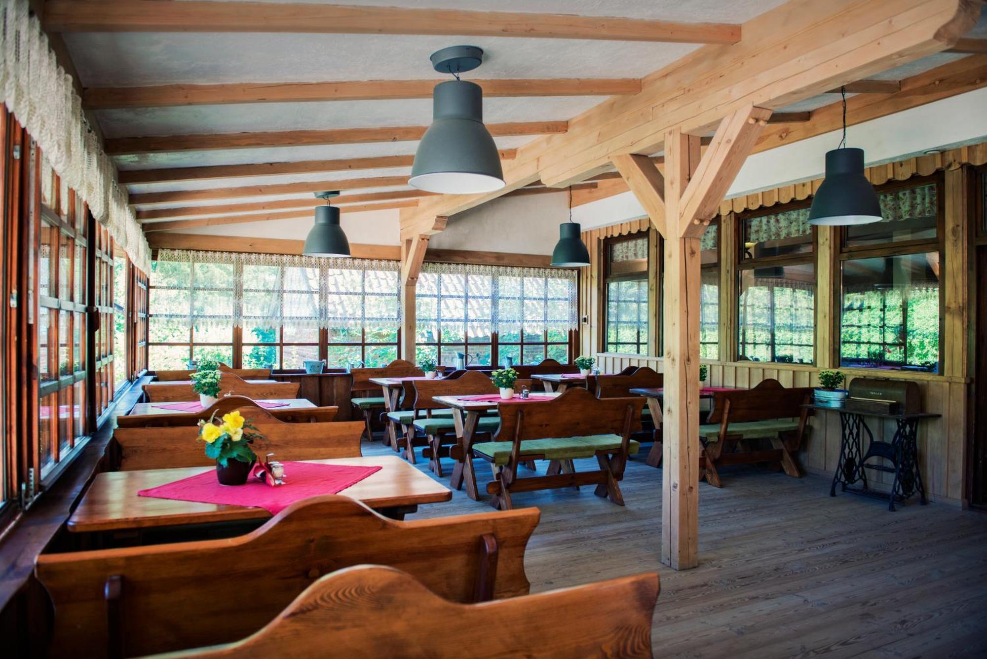 Karczma Zacisze Bed & Breakfast Krutyn Exterior photo